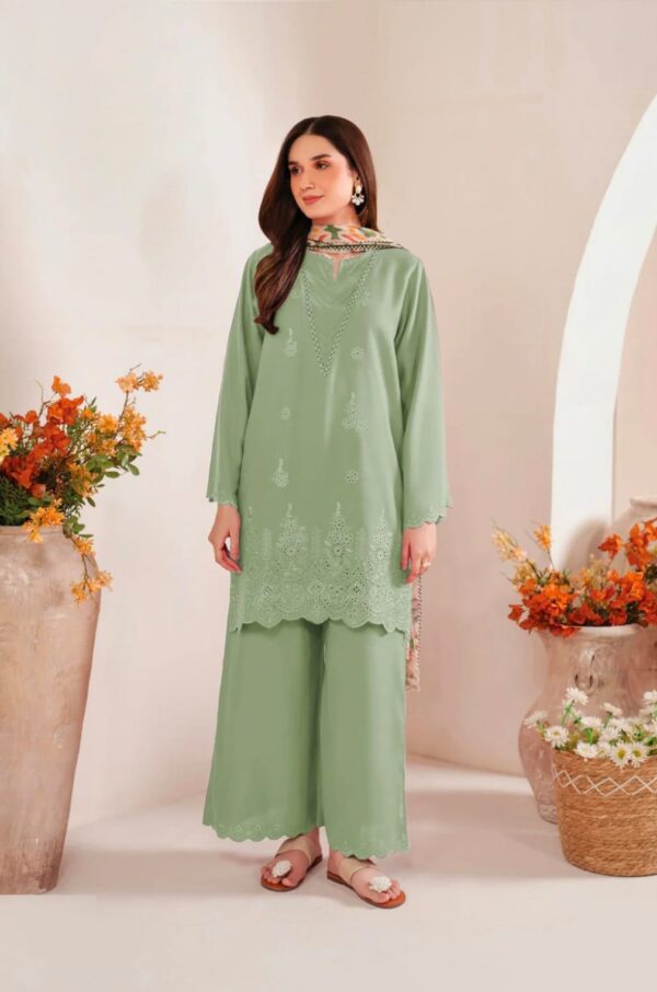 3PC Embroidered Lawn | ChickanKari | Sapphire Lawn